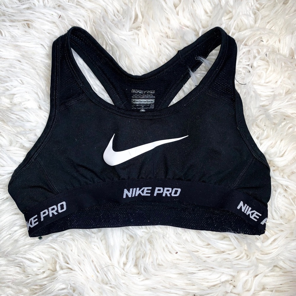 Nike XS sports bra